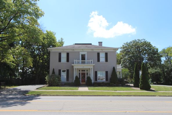 318 Main St, Shelbyville, IL 62565